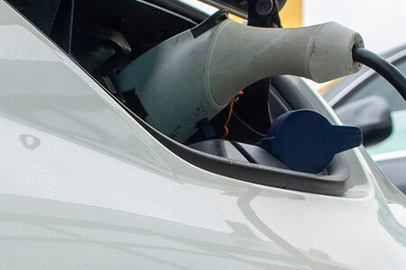 Not driving home for Christmas: EV drivers fear battery range and charging point infrastructure Not driving home for Christmas: EV drivers fear battery range and charging point infrastructure