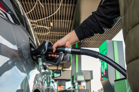 UK motorists demand more support as fuel crisis continues