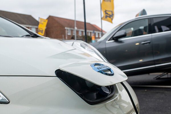 Nearly half of UK drivers rethink EV plans