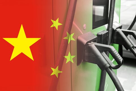 EV charging and Chinese flag - desktop